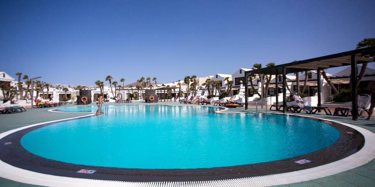 Sands Beach Active Resort Costa Teguise Exterior photo